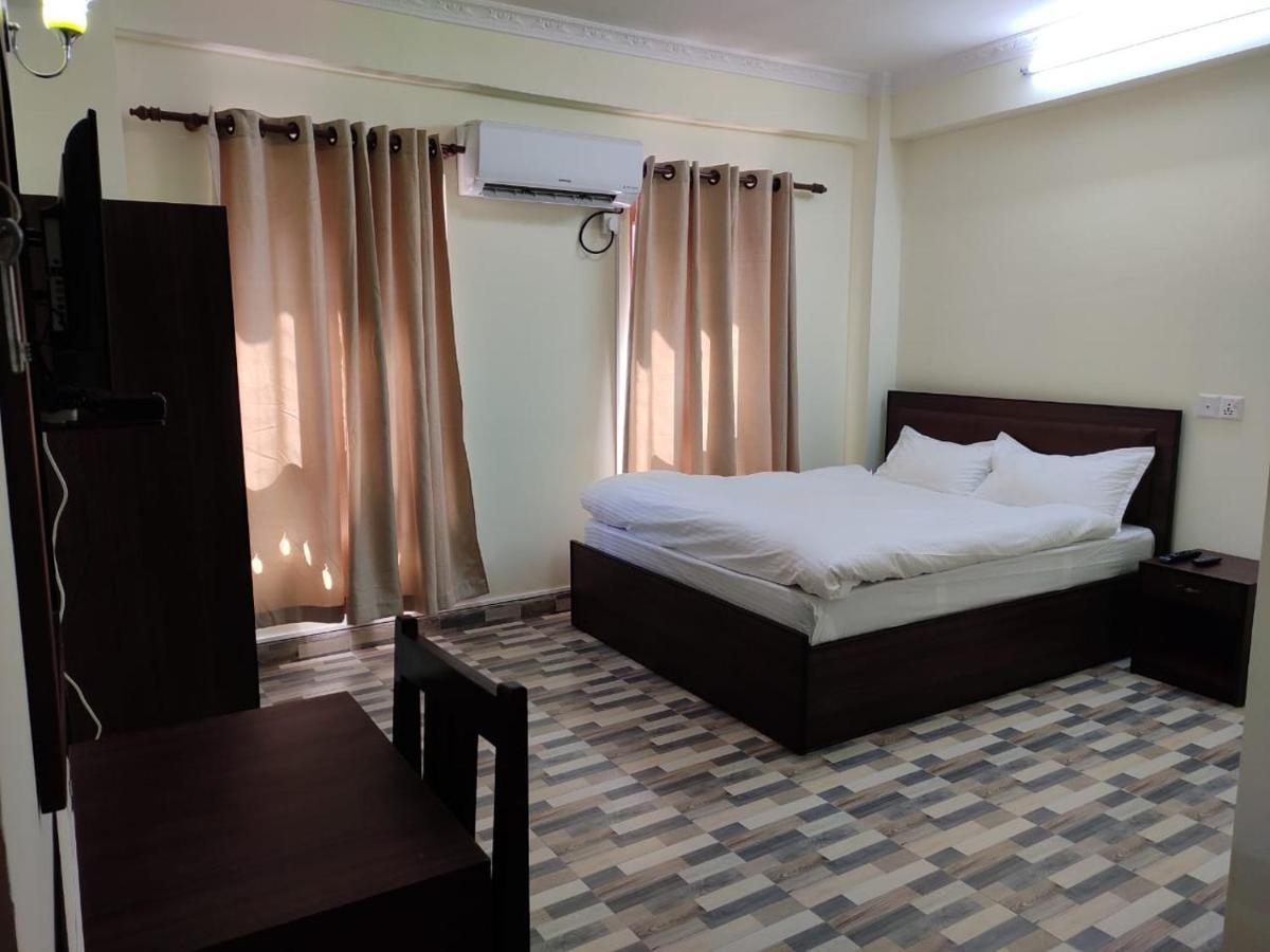 Pashupati View Hotel Kathmandu Exterior foto